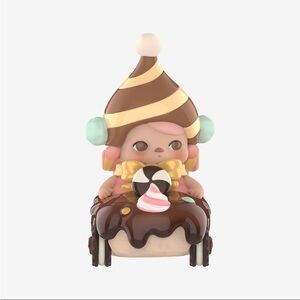 Brand new Pucky Chocarlote figure